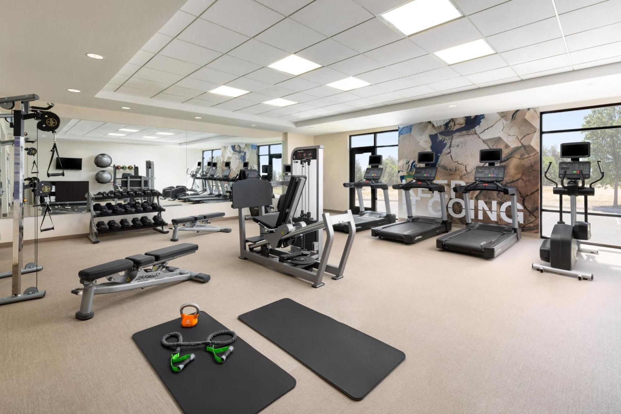 Springhill Suites Fresno Exterior foto