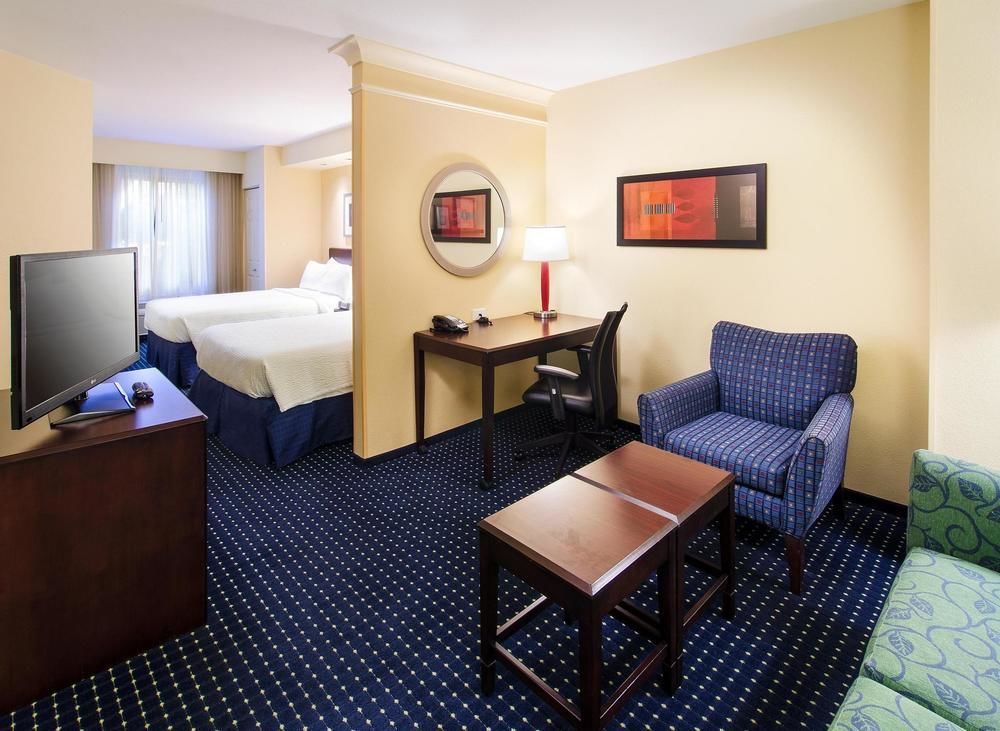 Springhill Suites Fresno Exterior foto